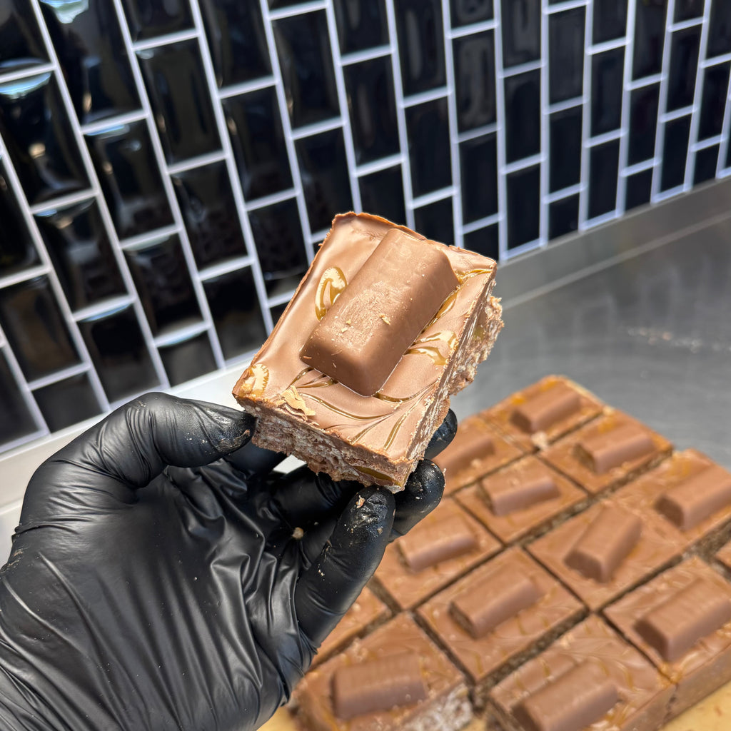 Wispa Gold Crispy Cake Recipe