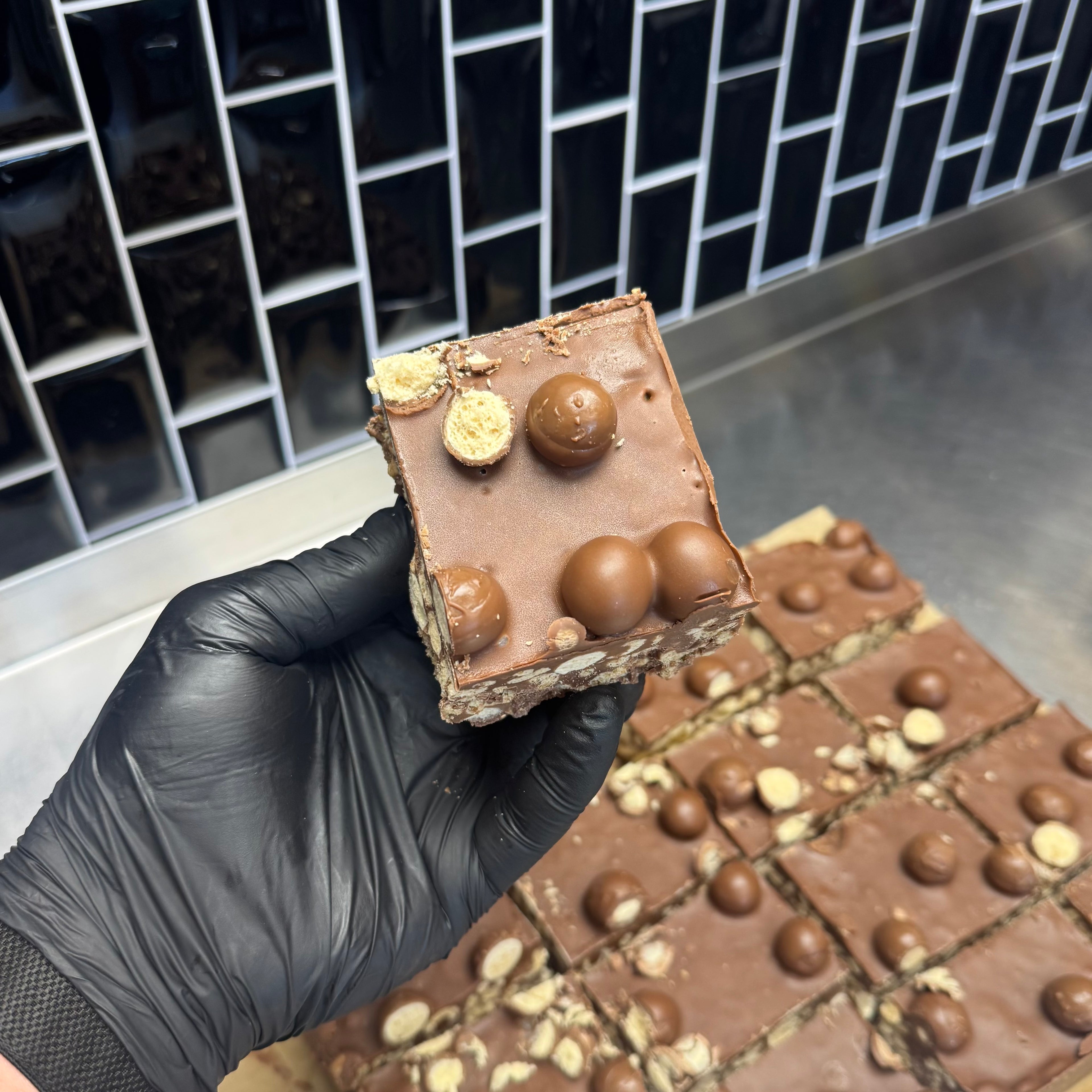 Malteser Cheerios Cake Recipe