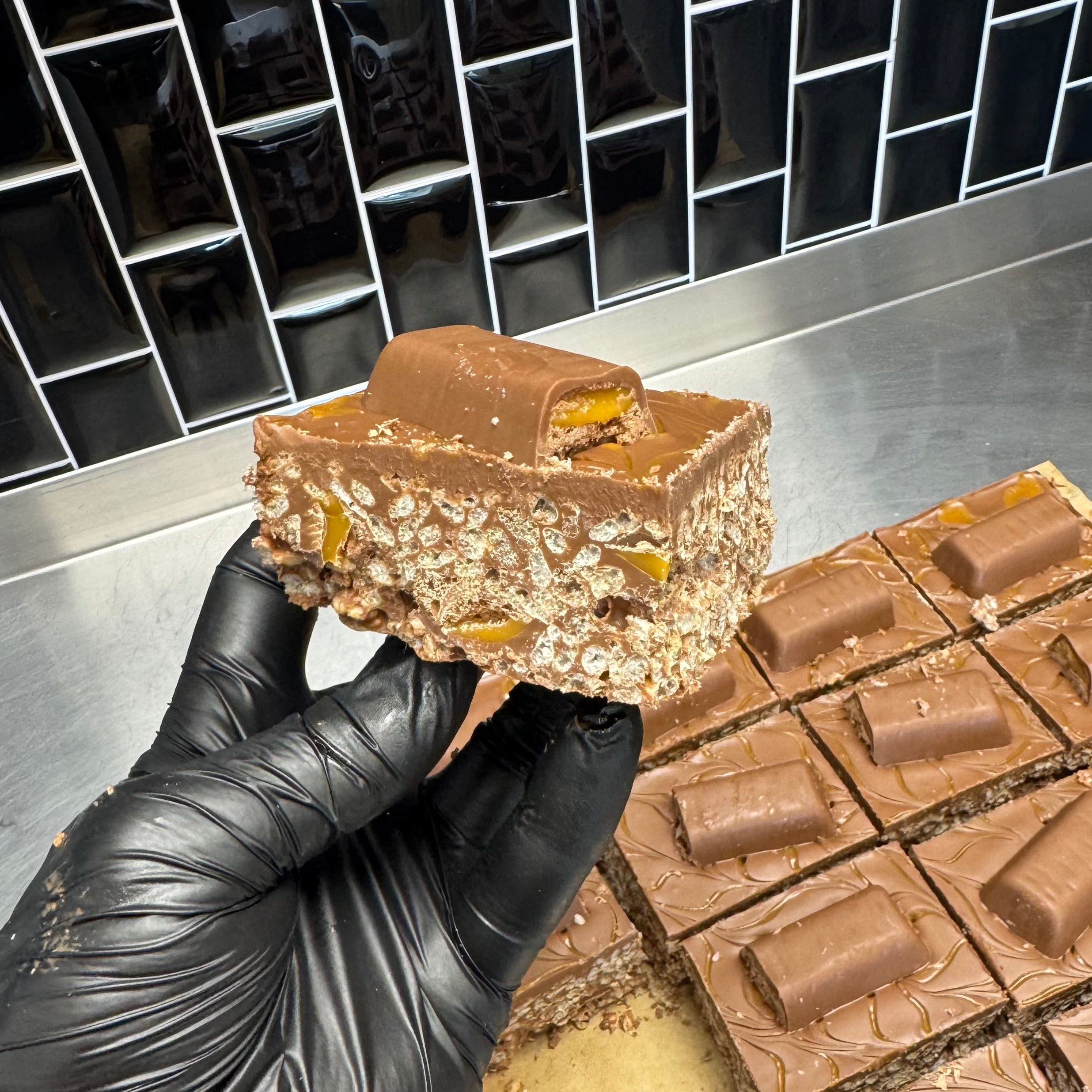 Wispa Gold Crispy Cake Recipe