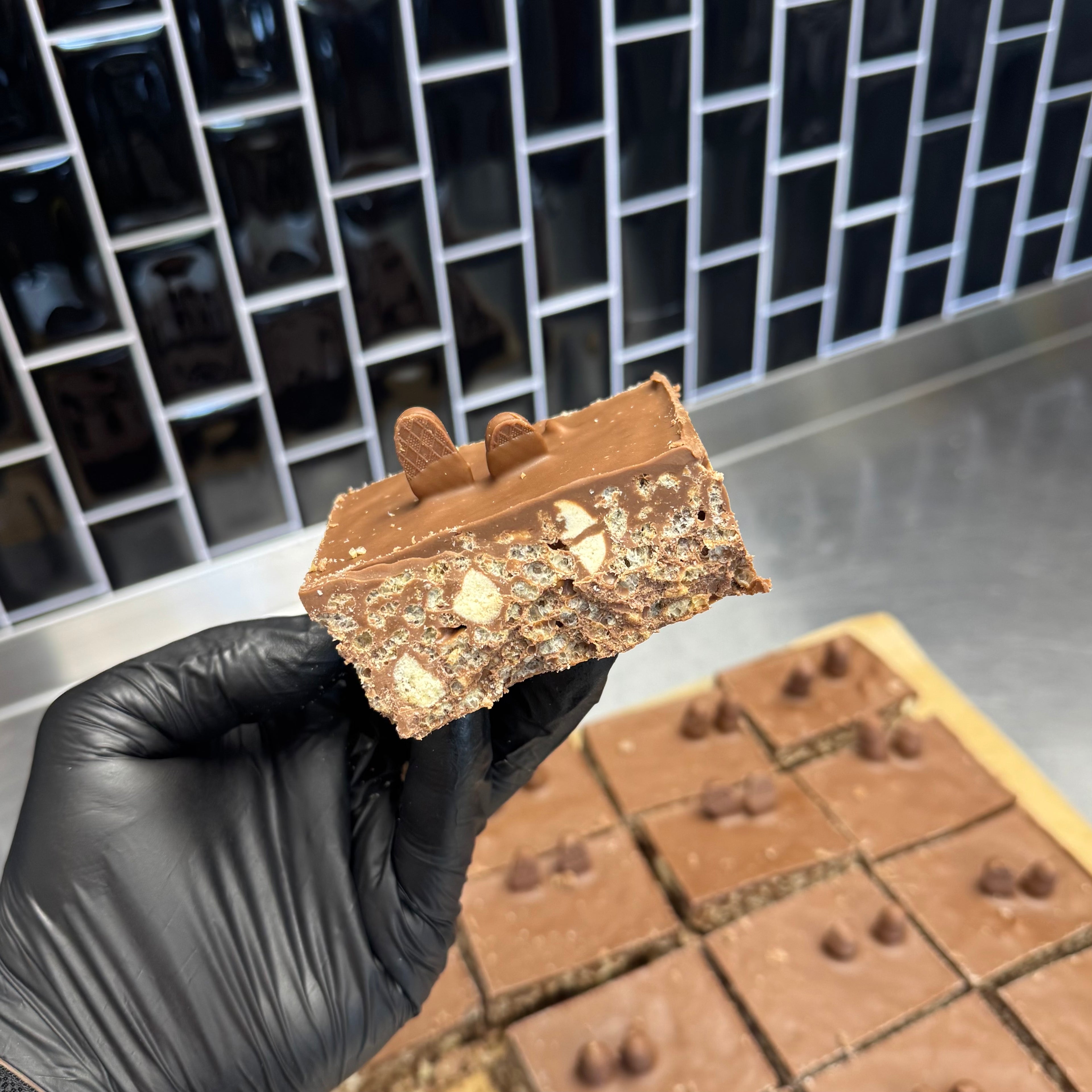 Cadbury Finger Crispy Cake Recipe