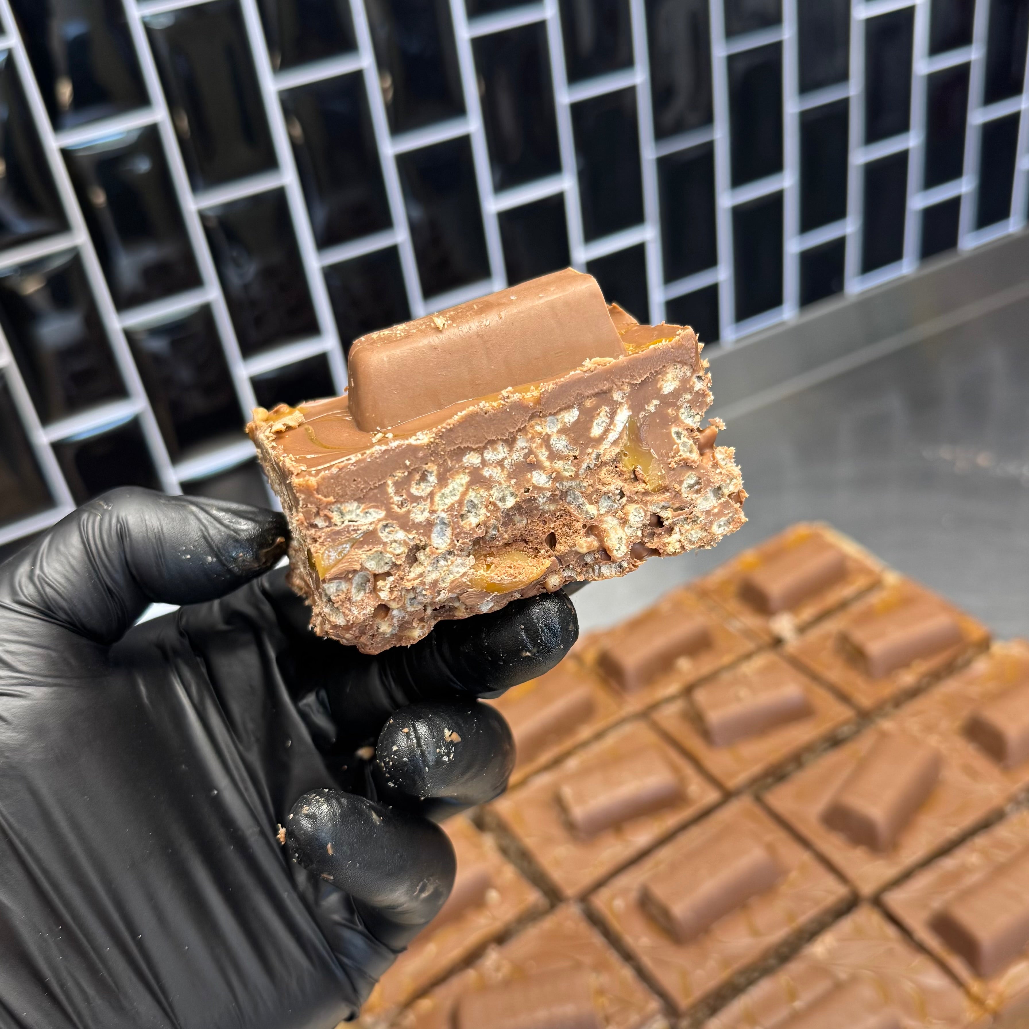 Wispa Gold Crispy Cake Recipe